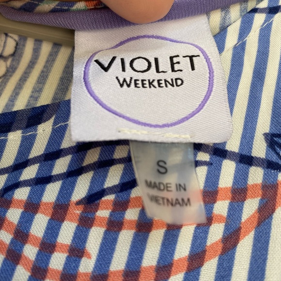 Violet Weekend Dress Tiered with Bell Sleeves Floral print design NWT size Small - Picture 2 of 9